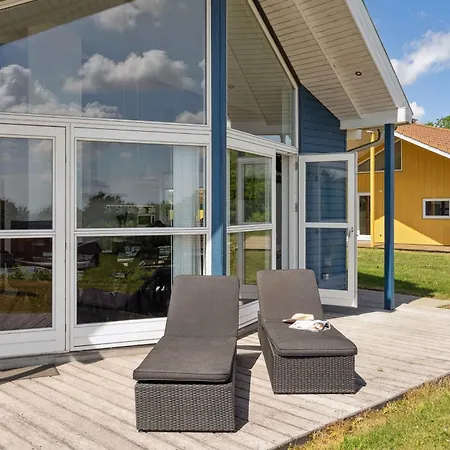 Feriehus Sea View And Calm In Lovely House For 10 Guests