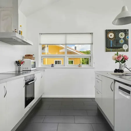 Sea View And Calm In Lovely House For 10 Guests * Augustenborg