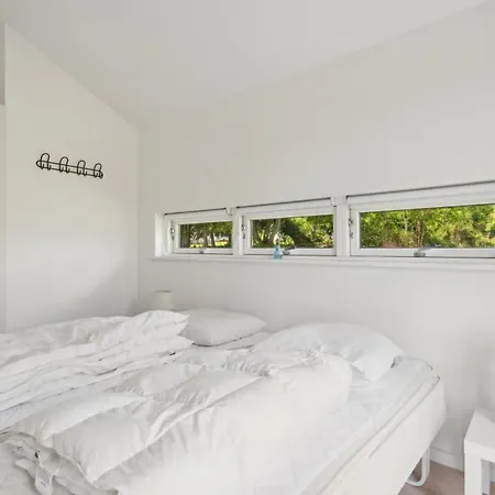 Sea View And Calm In Lovely House For 10 Guests 度假居 *