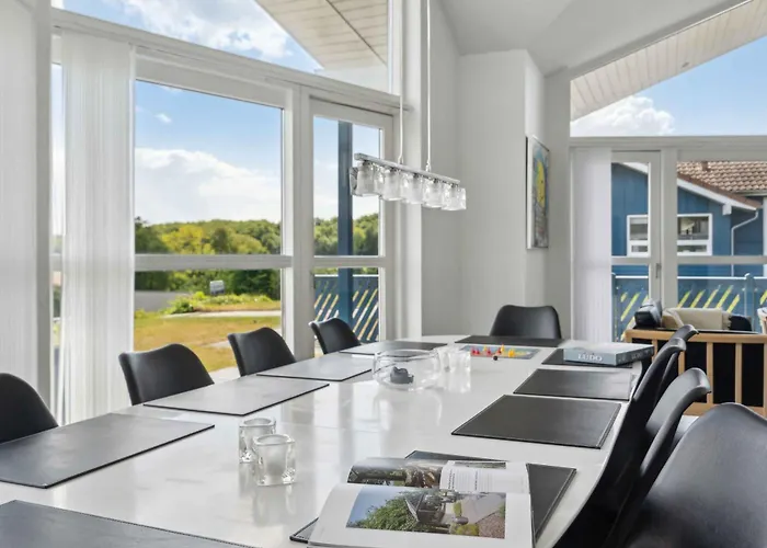 Sea View And Calm In Lovely House For 10 Guests Augustenborg